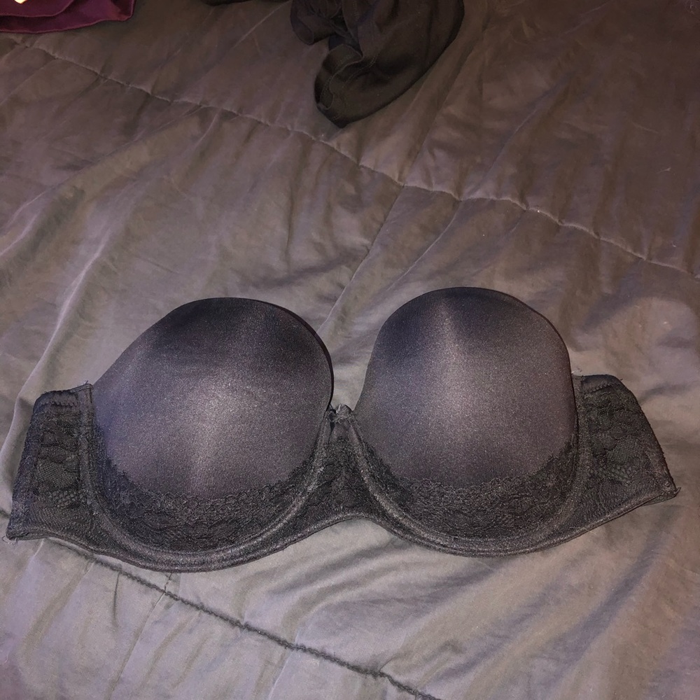 Torrid 40C Black Push Up Strapless Bra
